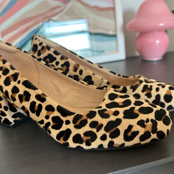 Clark’s shoes animal print size 7 - Picture 3 of 4